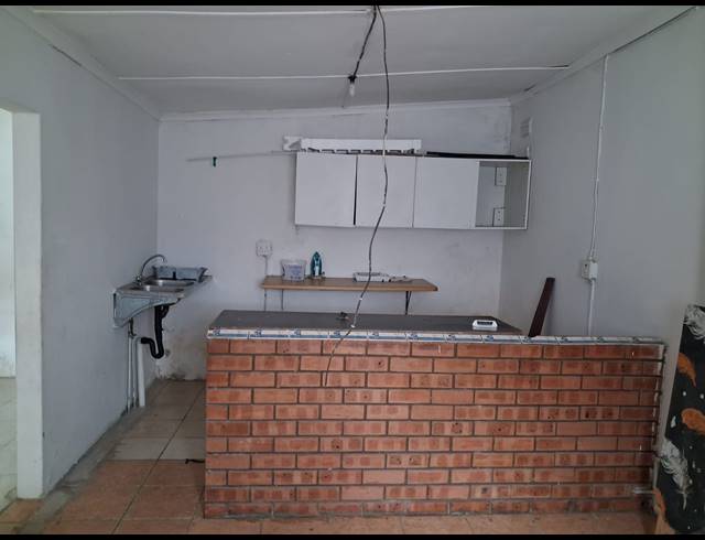 3 BEDROOM HOUSE FOR SALE IN AUSTERVILLE